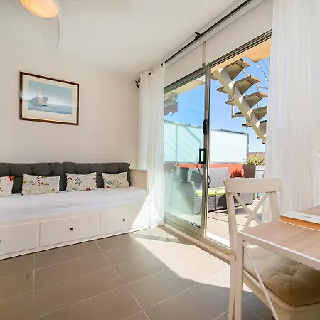 Atico Borumbot 2-2-3-14 Apartman *