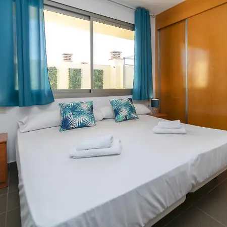 Atico Borumbot 2-2-3-14 Apartman *